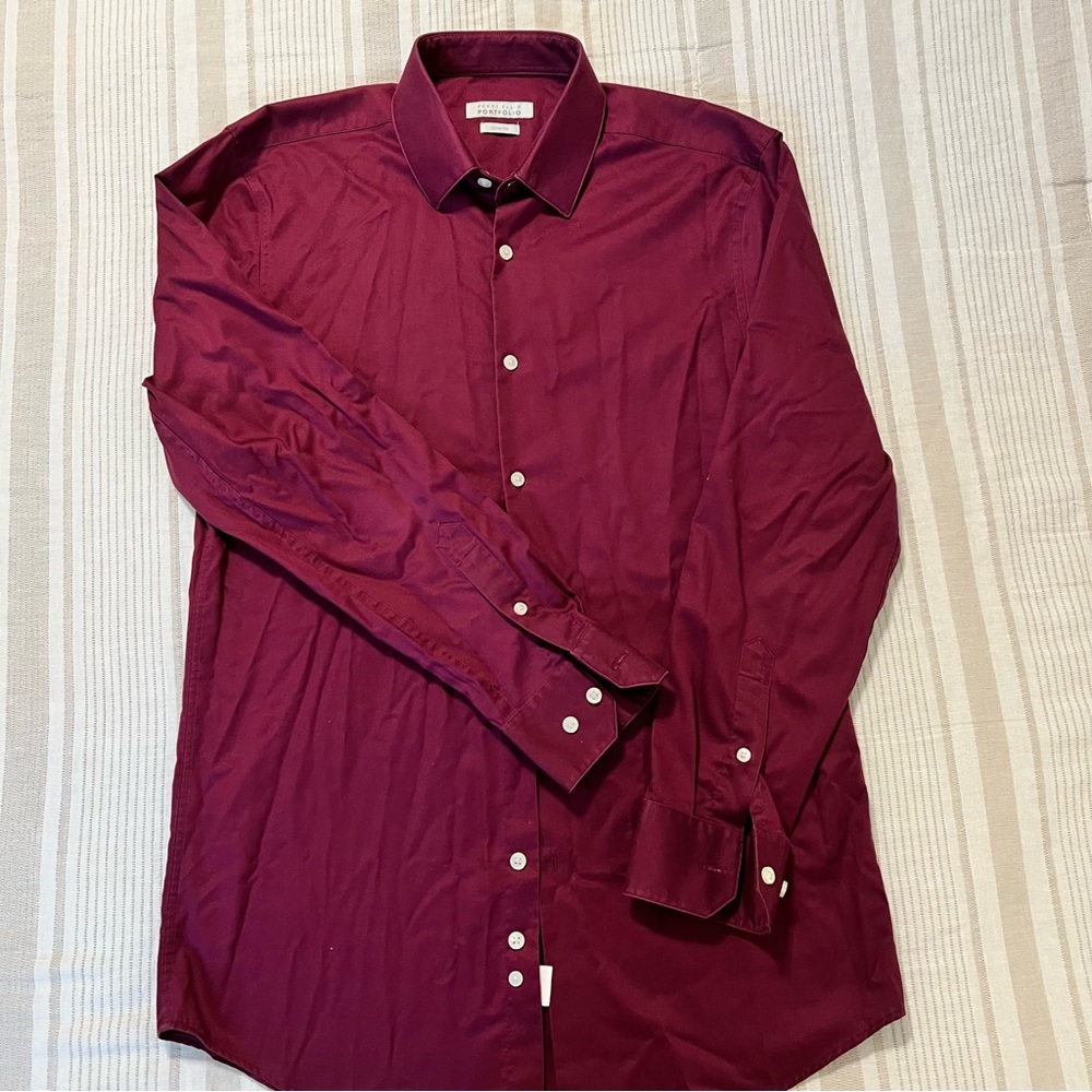 Perry Ellis Slim-Fit Button Down Shirt